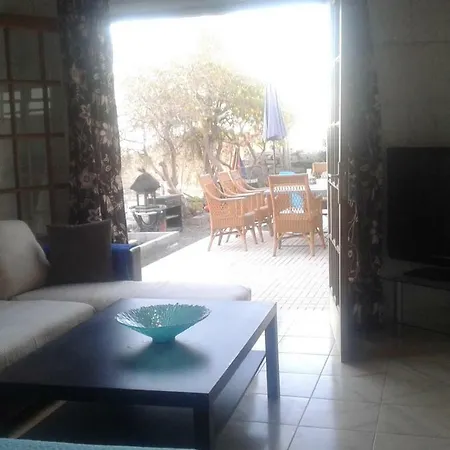 Hébergement de vacances Casa Con Terrazas,jardin Y Piscina En La Camella. *