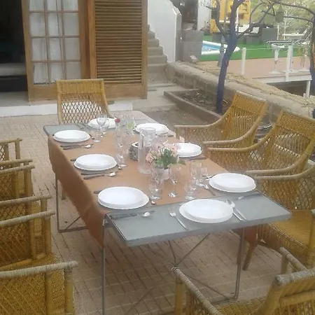 Hébergement de vacances Casa Con Terrazas,jardin Y Piscina En La Camella. *