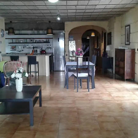 Hébergement de vacances Casa Con Terrazas,jardin Y Piscina En La Camella.