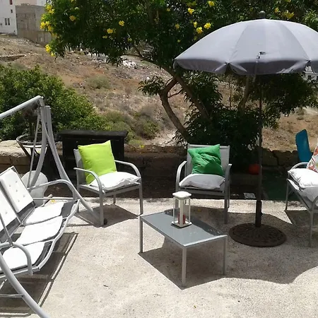 Hébergement de vacances Casa Con Terrazas,jardin Y Piscina En La Camella. *