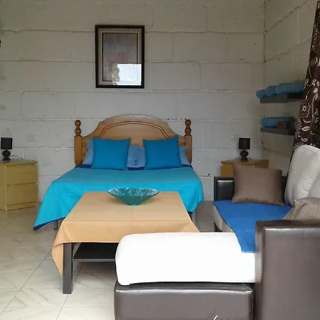 بيت للعطل Casa Con Terrazas,jardin Y Piscina En La Camella.